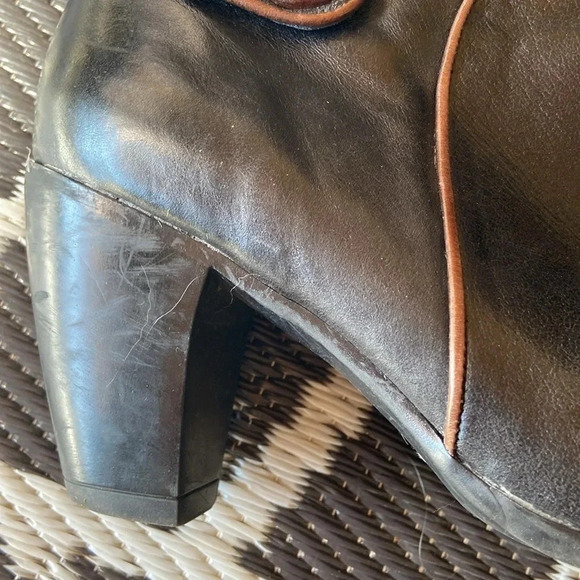 Cobra |  Heeled Knee High Boots - Picture 7 of 9